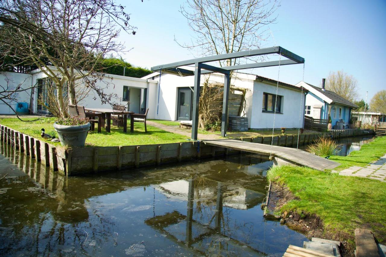 Bungalow Haarlem Amsterdam With Jacuzzi Vijfhuizen Екстериор снимка