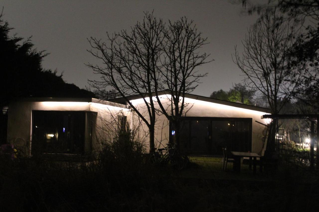 Bungalow Haarlem Amsterdam With Jacuzzi Vijfhuizen Екстериор снимка
